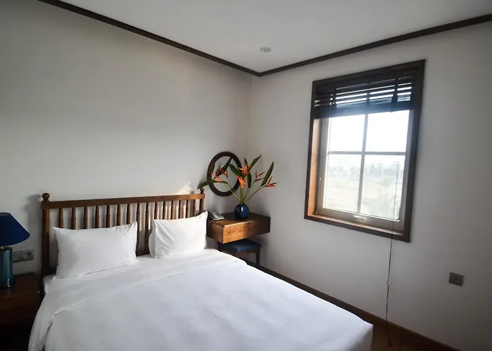 Lavian Khách sạn